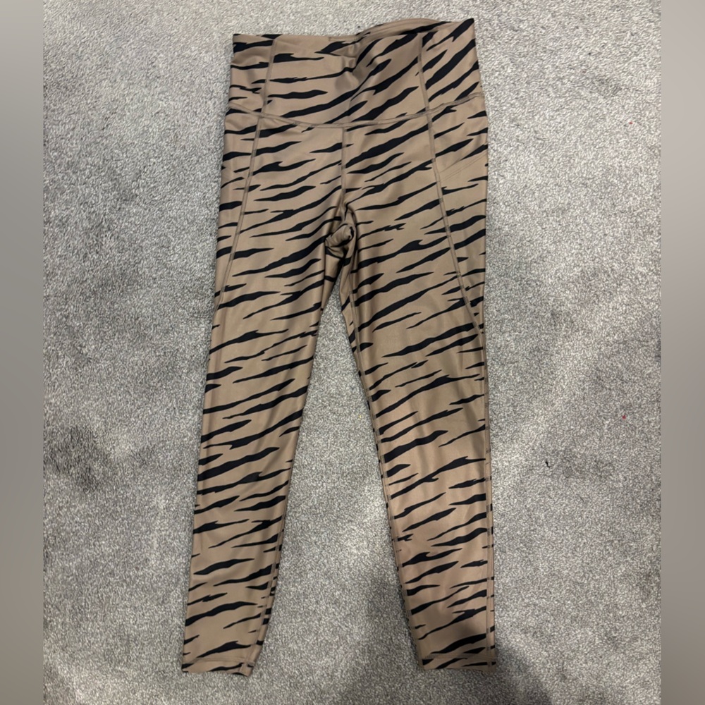 Gap Tiger Stripe Leggings